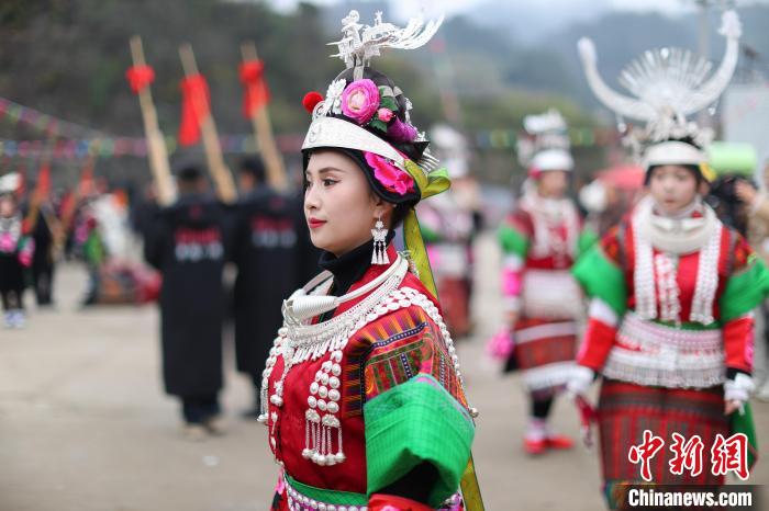 Guizhou'nun Danzhai İlçesinde Miao Etnik Grubu, Wanghui Festivalini Yaşar