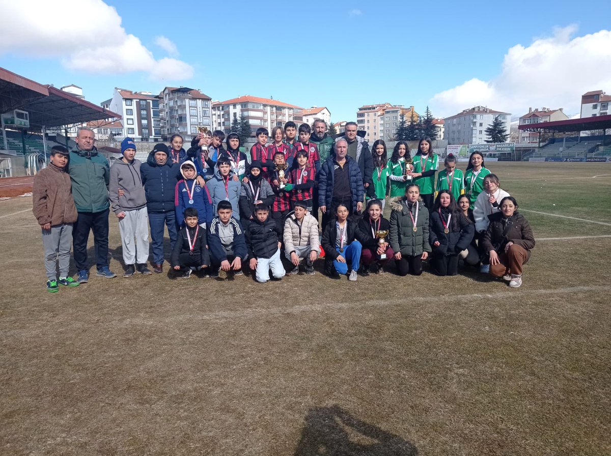 Atletizm İl Birinciliği Sonuçlandı: Başarılı Sporculara Ödüllerin Takdim Edildiği Gün