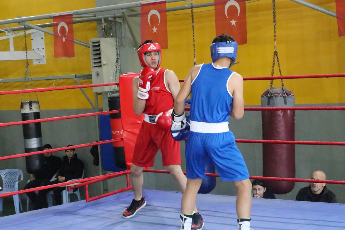 26-28 Şubat: Kayseri'de Yaşanıyor, Okul Sporları Boks Genç A B İl Birinciliği