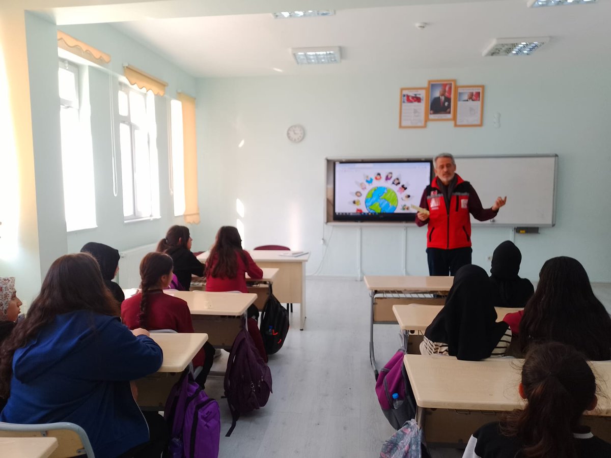 Nevşehir'de Ekolojik ve Medya Okuryazarlığı Eğitimi: Çocuk Haklarına Yeni Bir Bakış Açısı