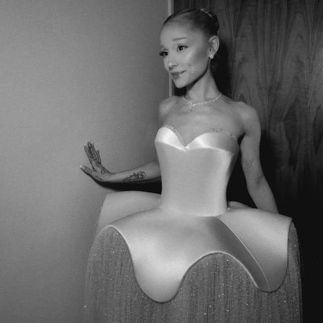 Ariana Grande'nin Oscar Adaylığı ve Yeni Makyaj Ürünü