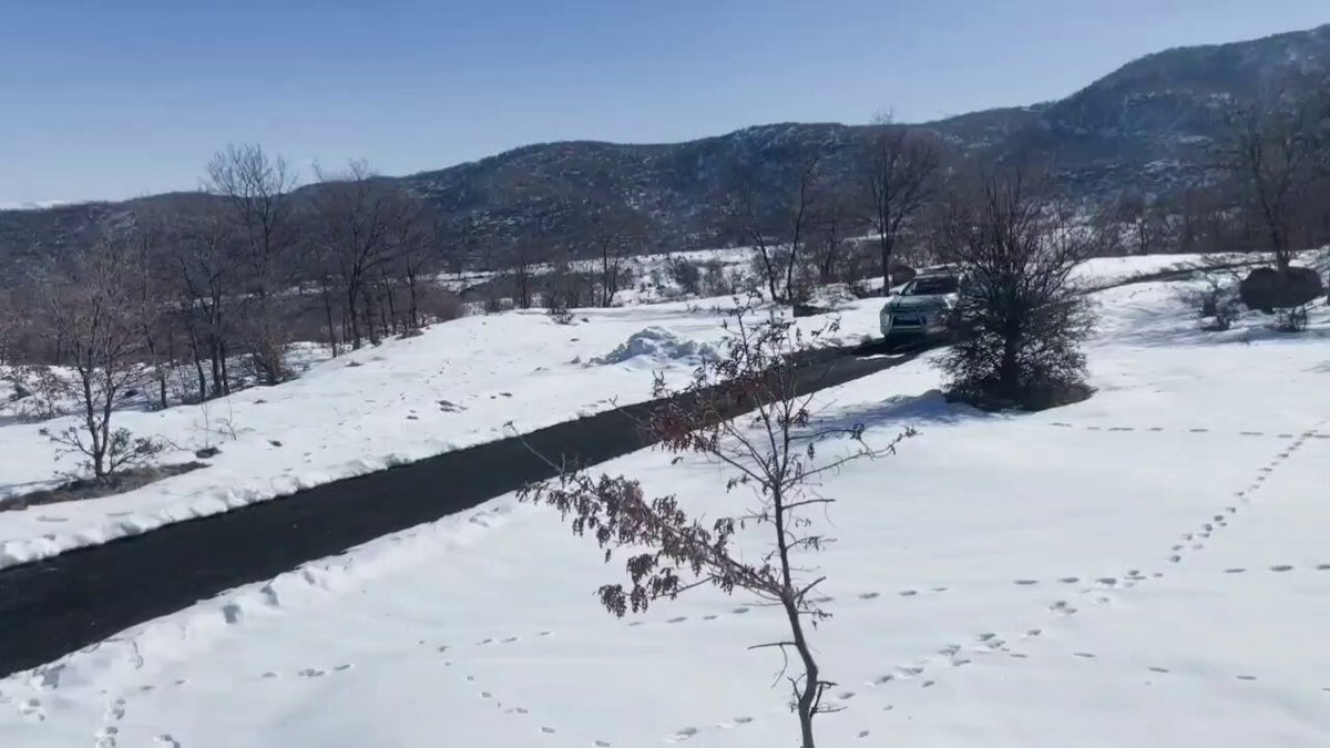 Aksaray Jandarma Komutanlığı, Soğuk Havalarda Kanatlı Dostlara Destek Veriyor