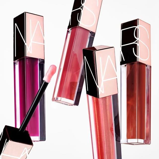 Afterglow Lip Oil: Yeni Popüler Parlatıcı İçin Sepora Yorumları Konuşuyor