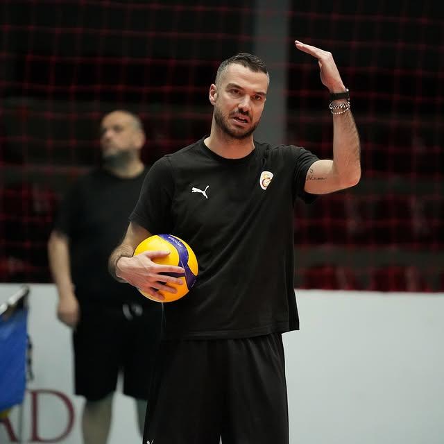 Galatasaray Voleybol, Eczacıbaşı Dynavit Maçına Hazırlanıyor