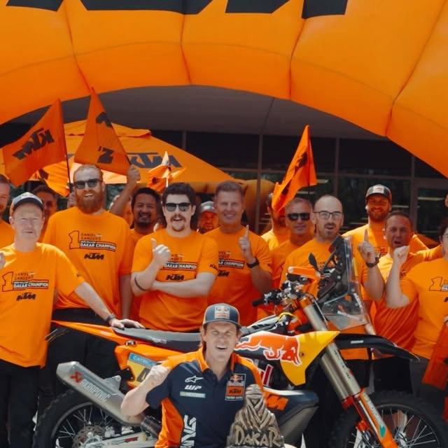 KTM, Dakar Zaferiyle Unutulmaz Anları Geri Getirdi