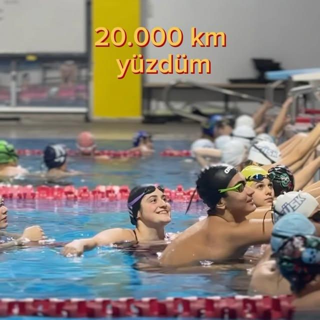 7 Yaşında Yüzmeye Başlayan Aysu Türkoğlu: 