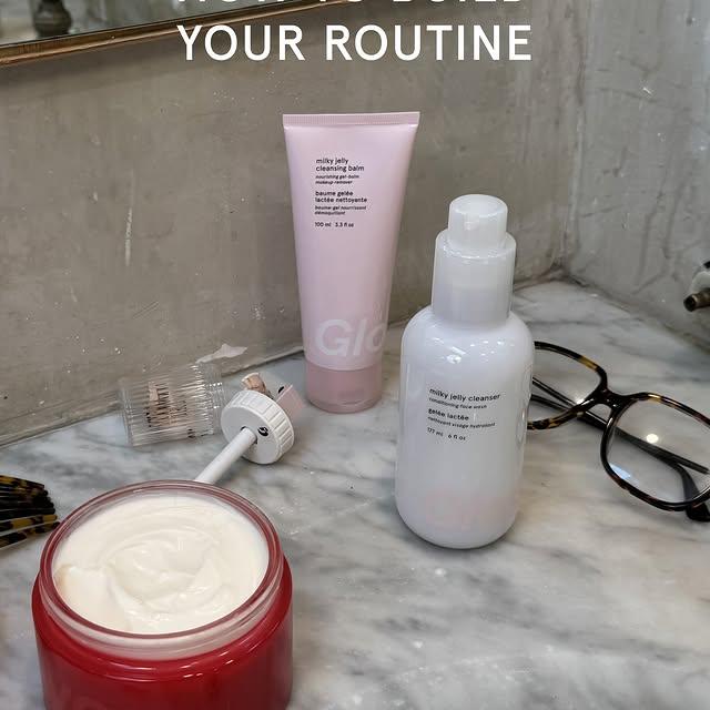 Glossier, Kişiselleştirilmiş Cilt Bakımı Rutinleri Oluşturma Rehberi Yayınladı