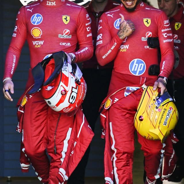 Ferrari Pilotları Lewis Hamilton ve Charles Leclerc, Avustralya Grand Prix'i Sıralamalarında Kırmızı Renkle Yarıştı