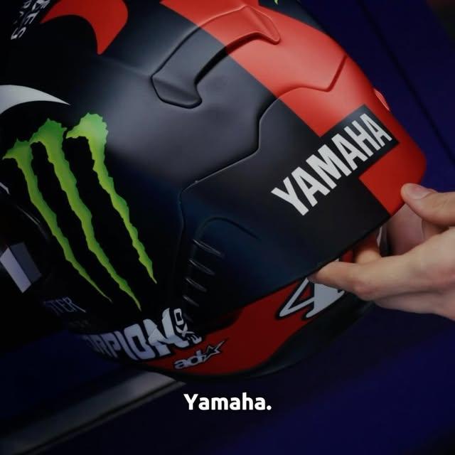 Motul Yamaha, Efsane Futbolcuya Saygı İçin Özel Kask Tasarladı