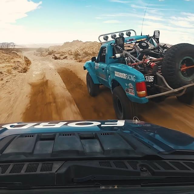 Ford Bronco Takımı, Mint 400 Yarışında Üç Kupa Kazandı