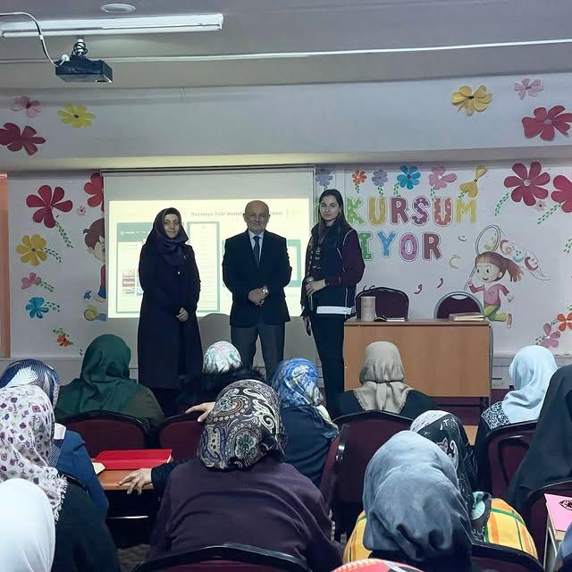 Aksaray'da Kuran Kurslarında Bağımlılıkla Mücadele Seminerleri Devam Ediyor