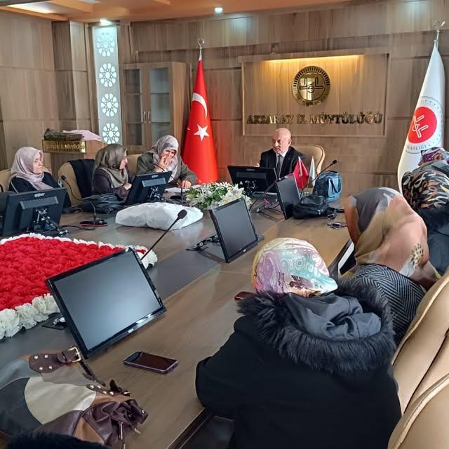 Aksaray'da Diyanet İşleri Müftüsü Işıldar, TDV Kadın Kolları İstişare Toplantısına Katıldı