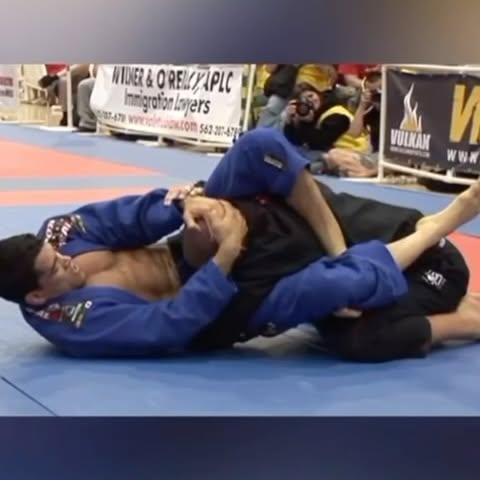 Rafael Lovato ve Tussa'nın Tarihi Dövüşü: 2008 Yılın Maçı Unvanını Getirdi