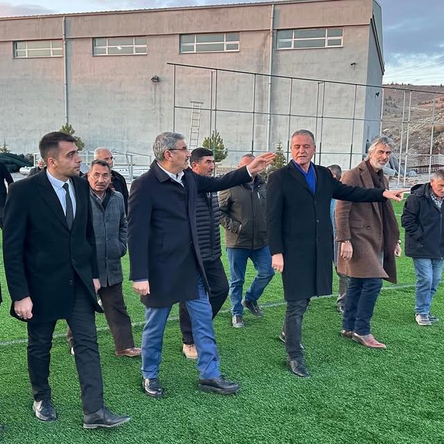 Niğde'nin Altunhisar İlçesinde Yeni Futbol Sahası İnşa Edilecek