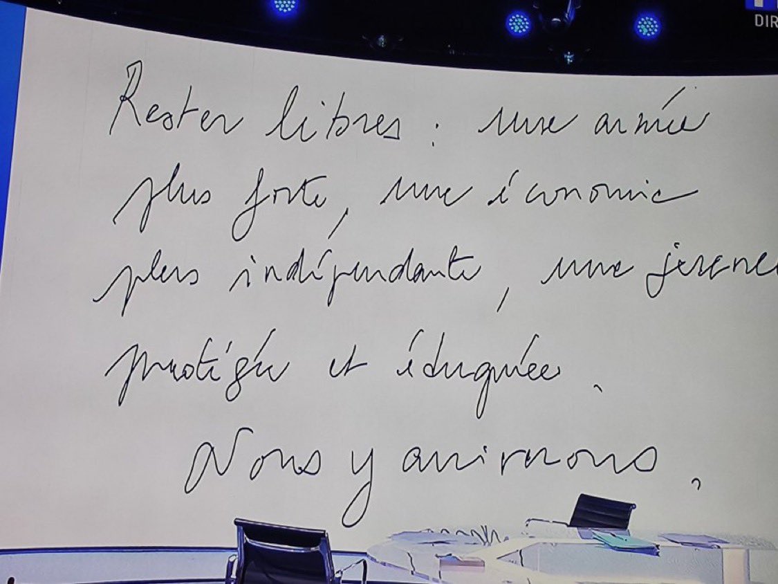 Macron, Gelecek İki Yıl İçin Hedeflerini El Yazısıyla Paylaştı