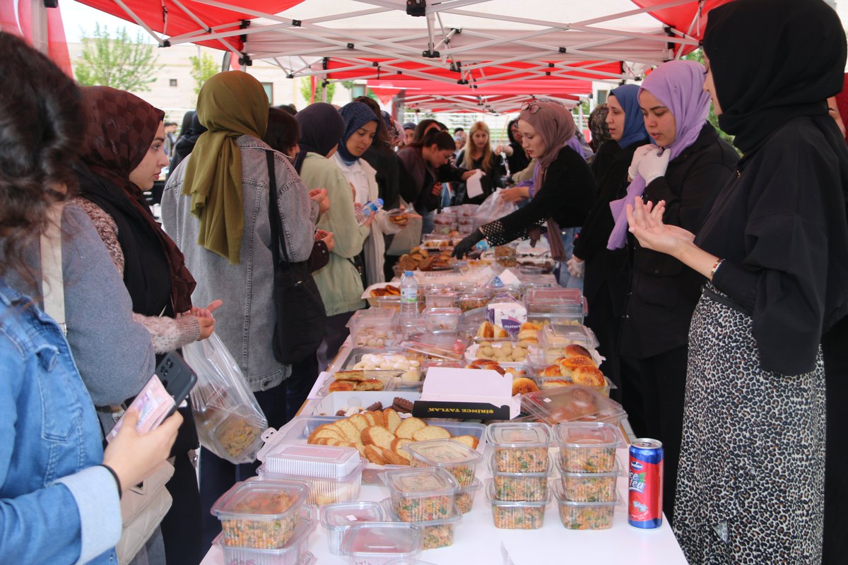 NEVÜ Öğrencileri Filistin'e Dayanışma Kermesi Düzenledi